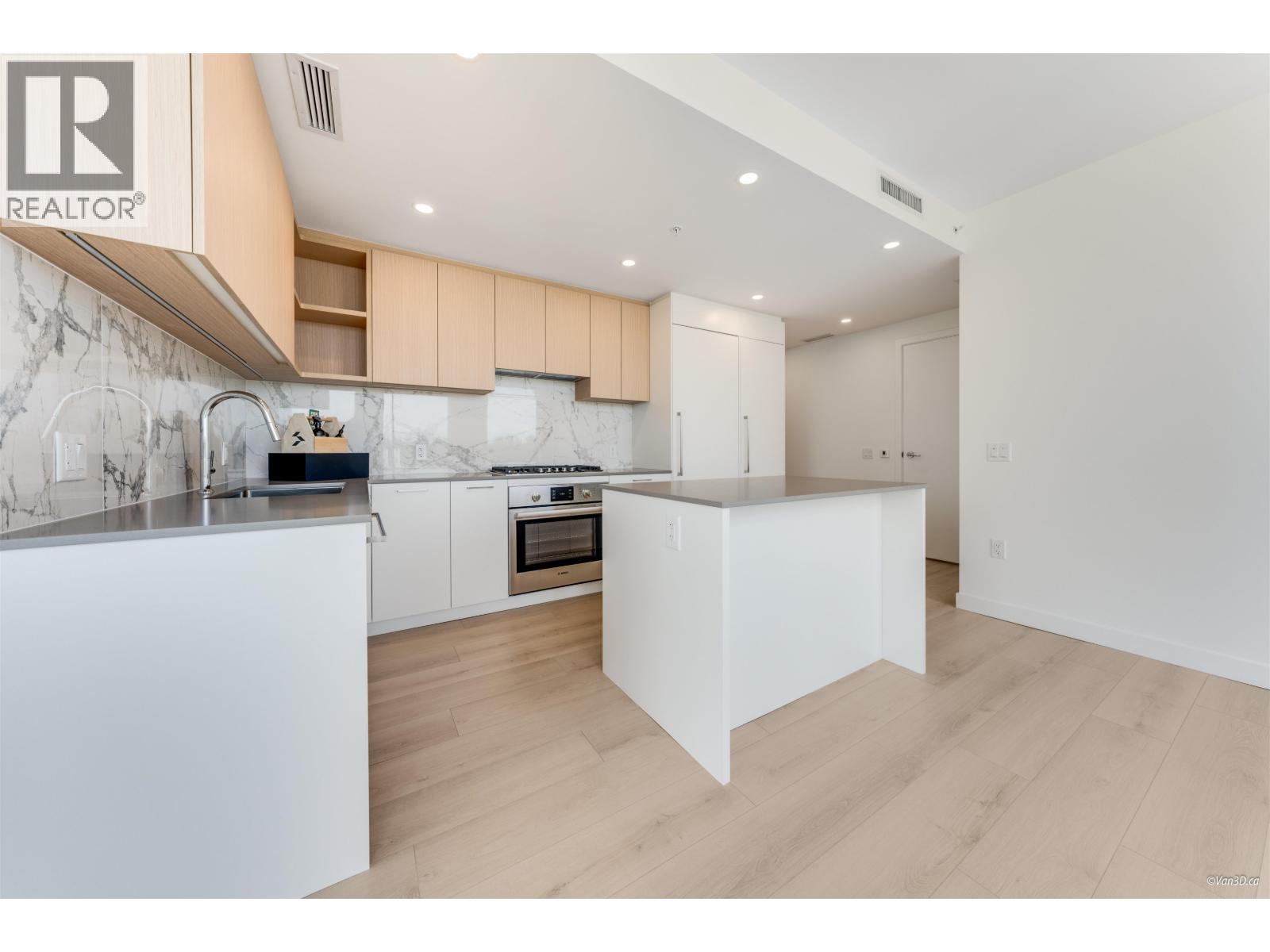 Photo 8 of 1706 6468 Willingdon Avenue, Burnaby BC
