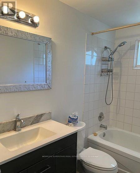 Photo 5 of 4 513 Parkview Crescent E, Cambridge ON