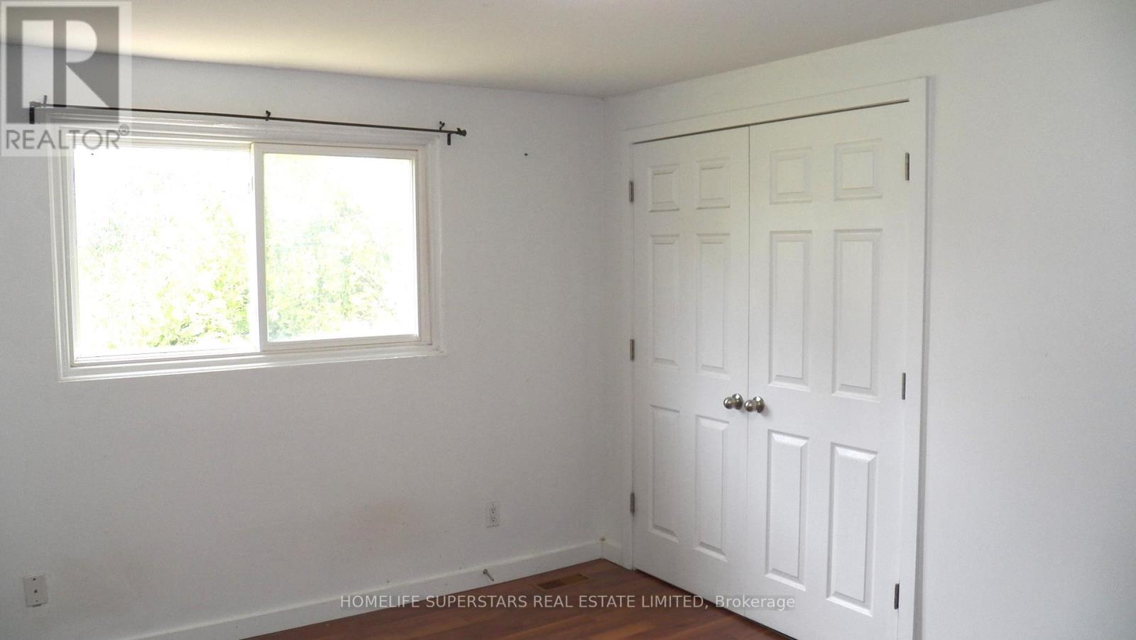 Photo 4 of 4 513 Parkview Crescent E, Cambridge ON