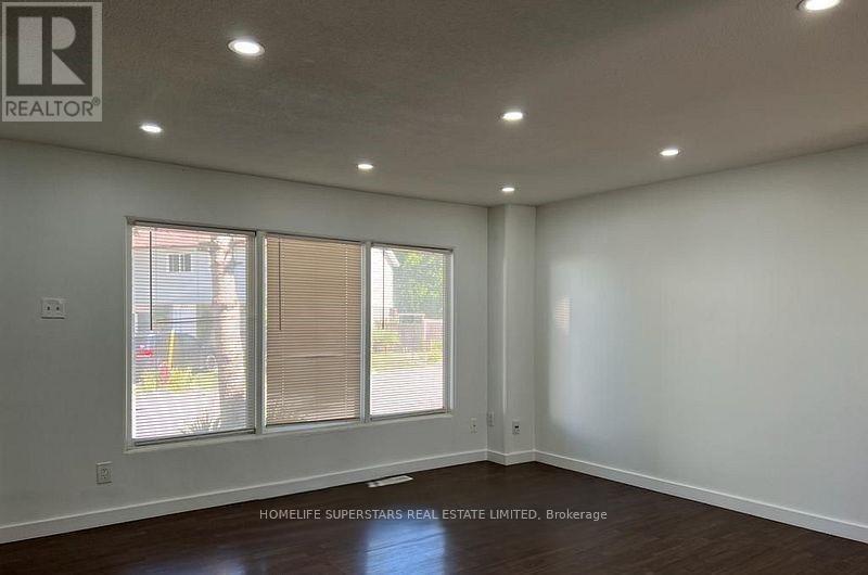 Photo 10 of 4 513 Parkview Crescent E, Cambridge ON