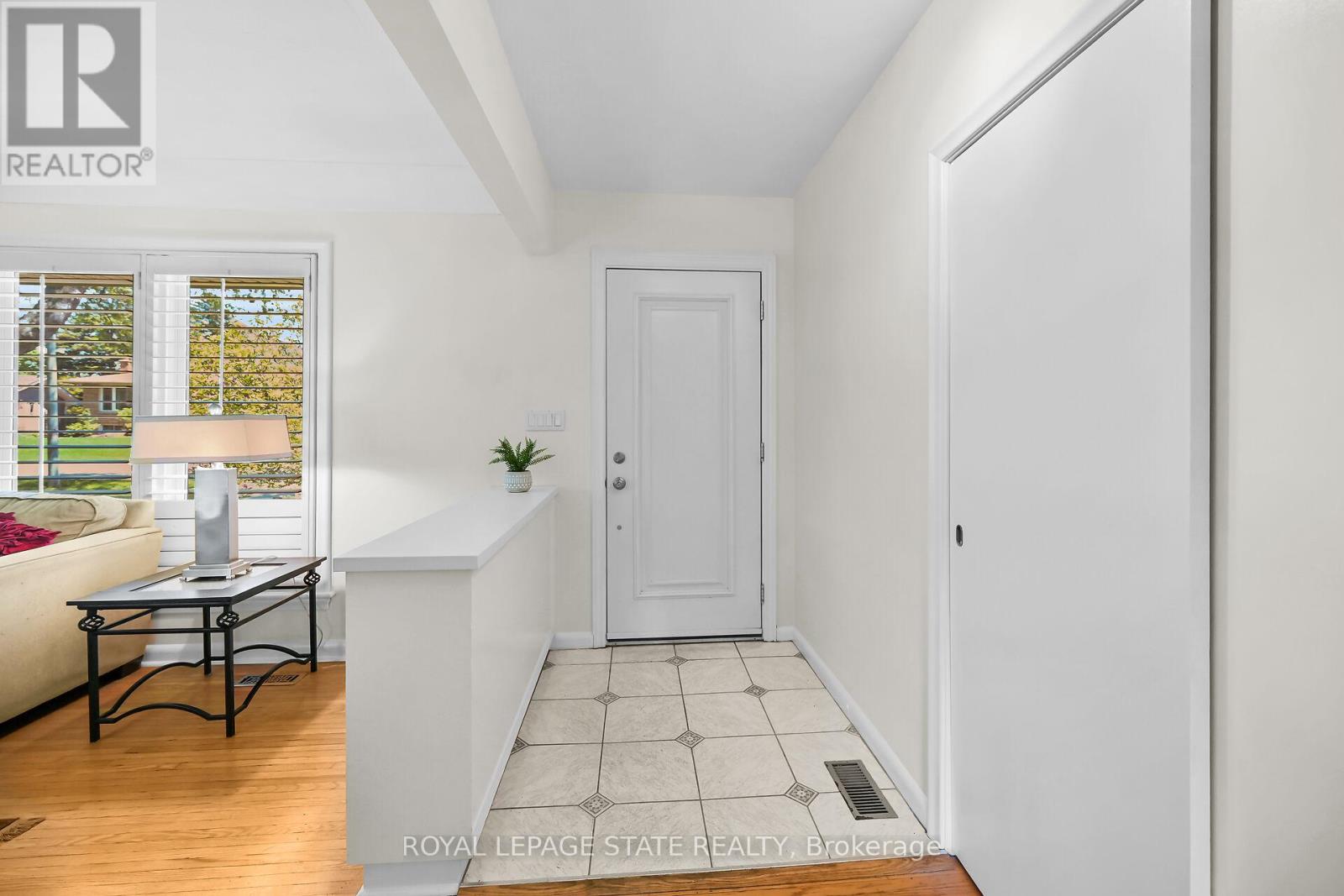 Photo 1 of 128 Oneida Boulevard, Hamilton ON