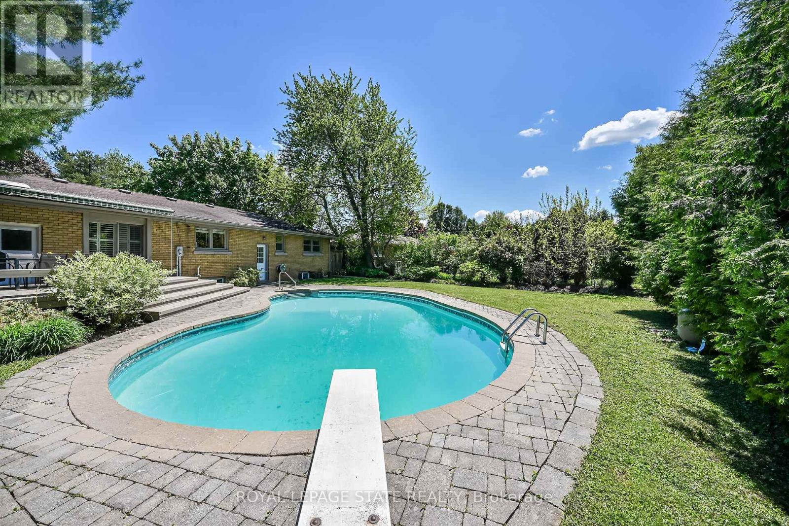 Photo 14 of 128 Oneida Boulevard, Hamilton ON
