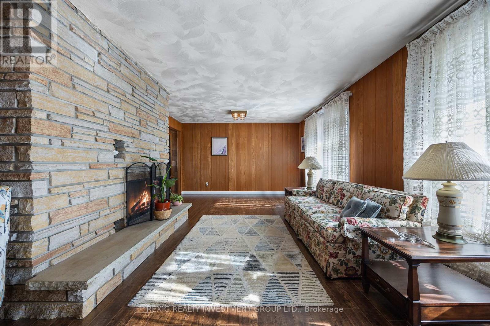 Photo 6 of 5114 Allan Path, Erin ON