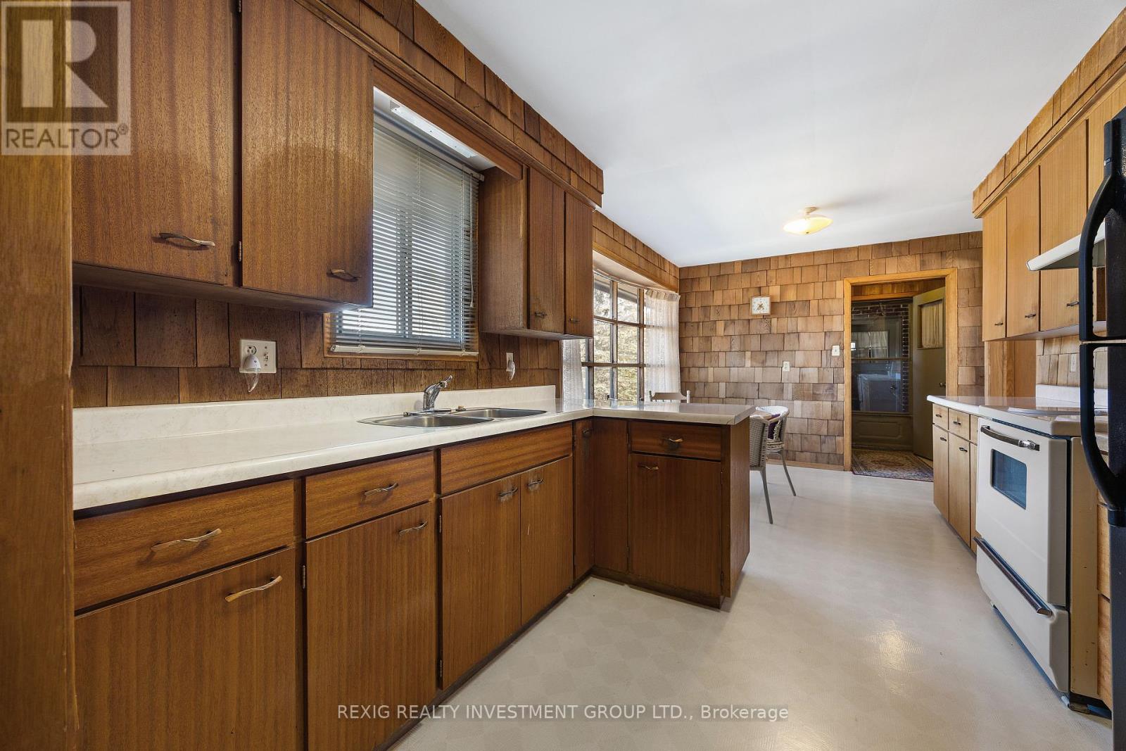 Photo 13 of 5114 Allan Path, Erin ON