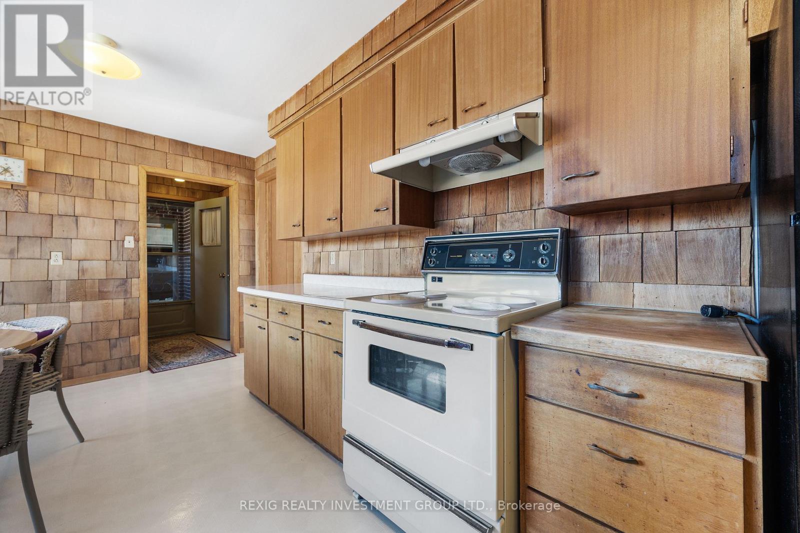 Photo 8 of 5114 Allan Path, Erin ON
