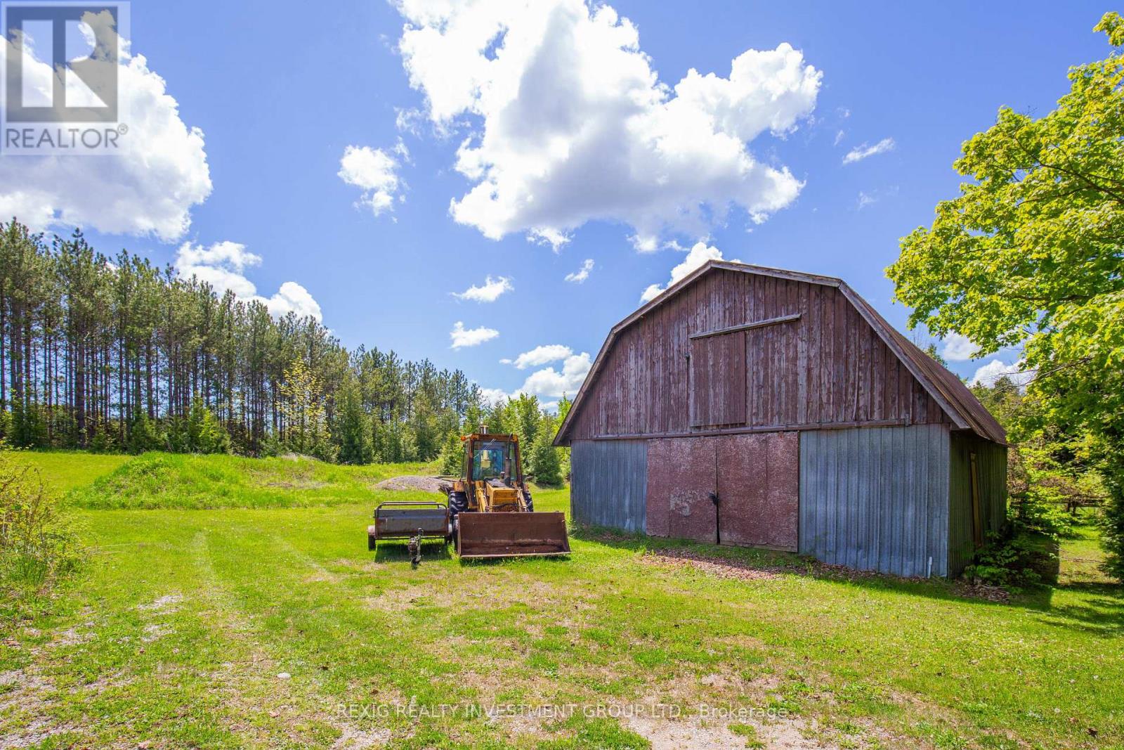 Photo 10 of 5114 Allan Path, Erin ON