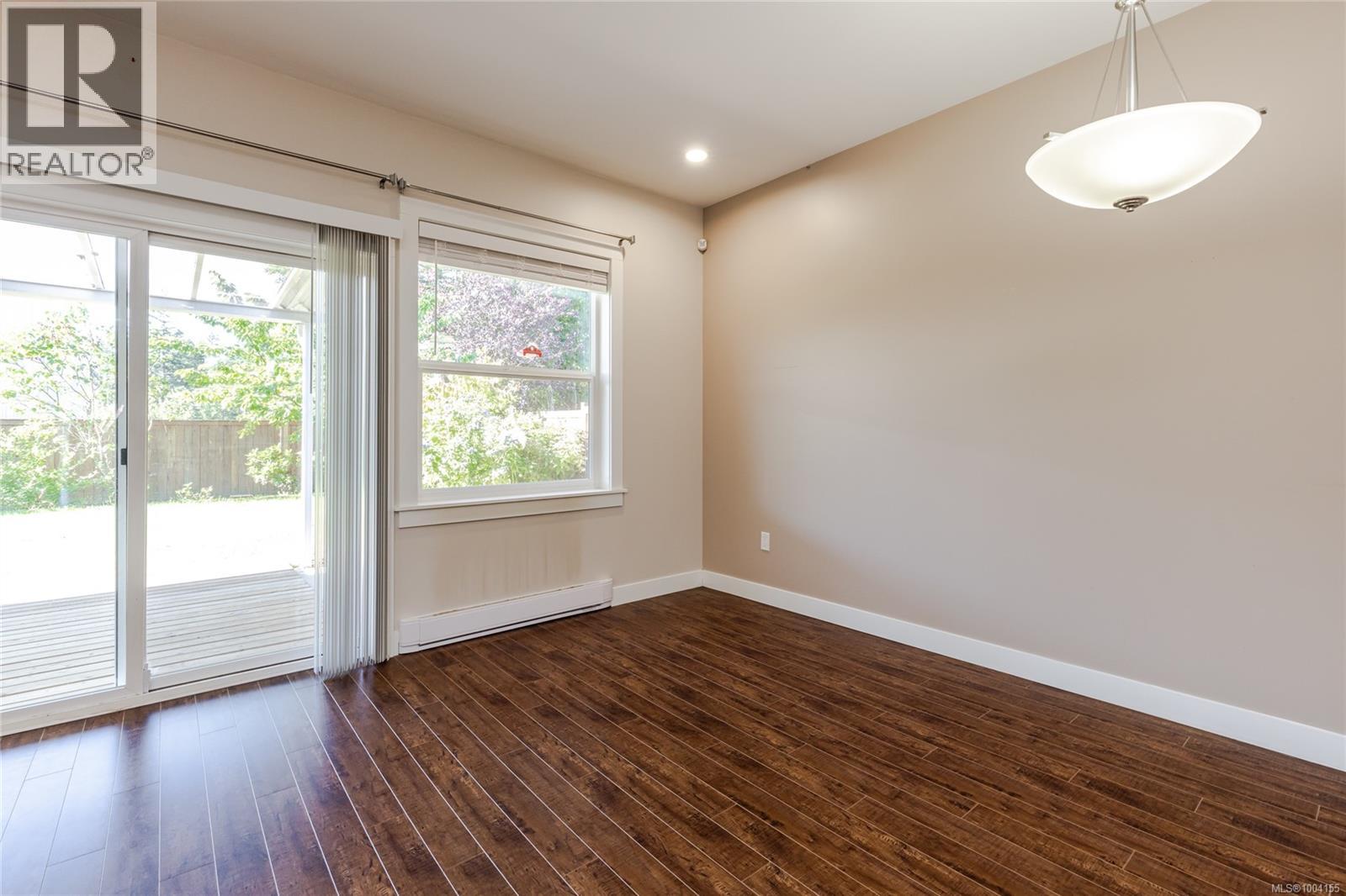 Photo 16 of 2235 Bourbon Rd, Nanaimo BC