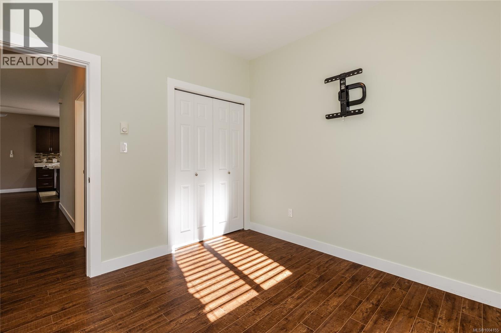 Photo 1 of 2235 Bourbon Rd, Nanaimo BC