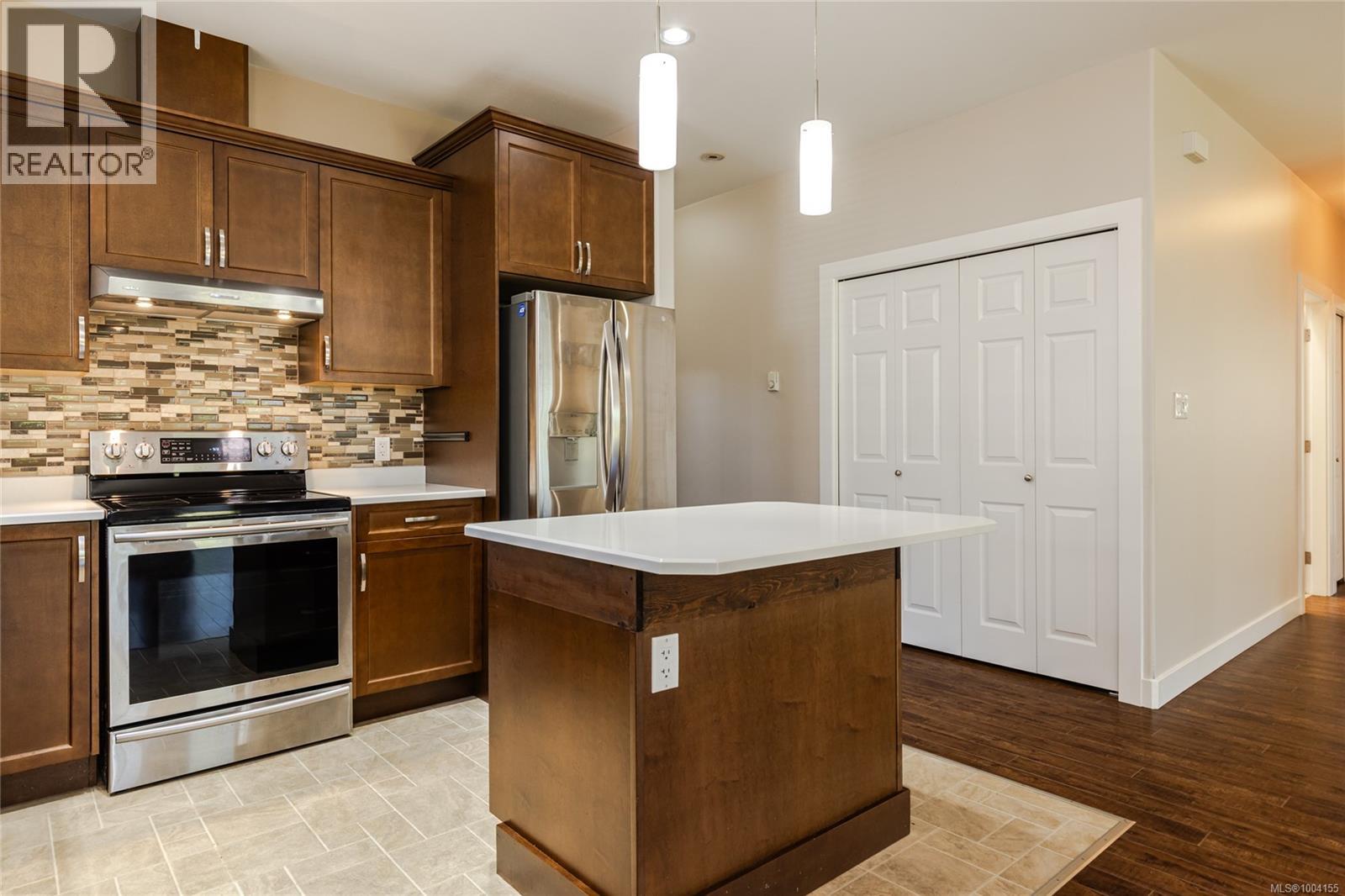 Photo 13 of 2235 Bourbon Rd, Nanaimo BC
