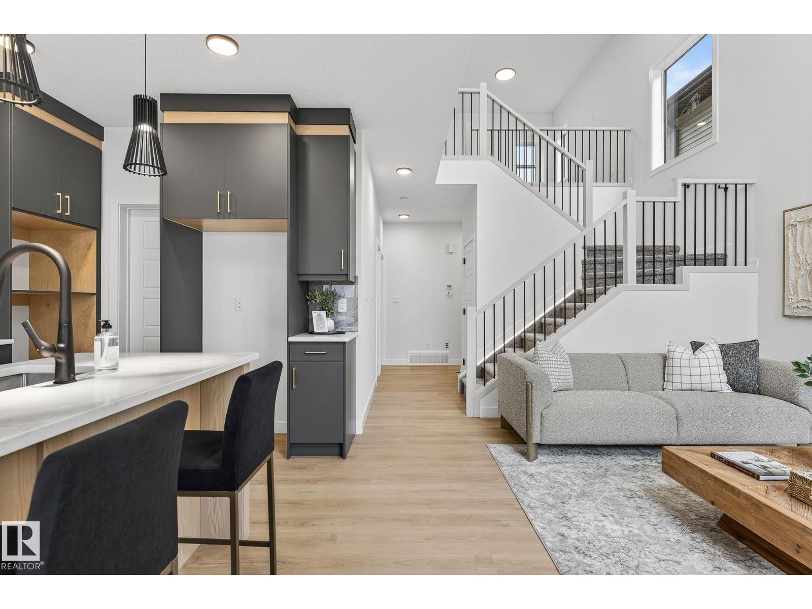 341 roberts WD, Leduc