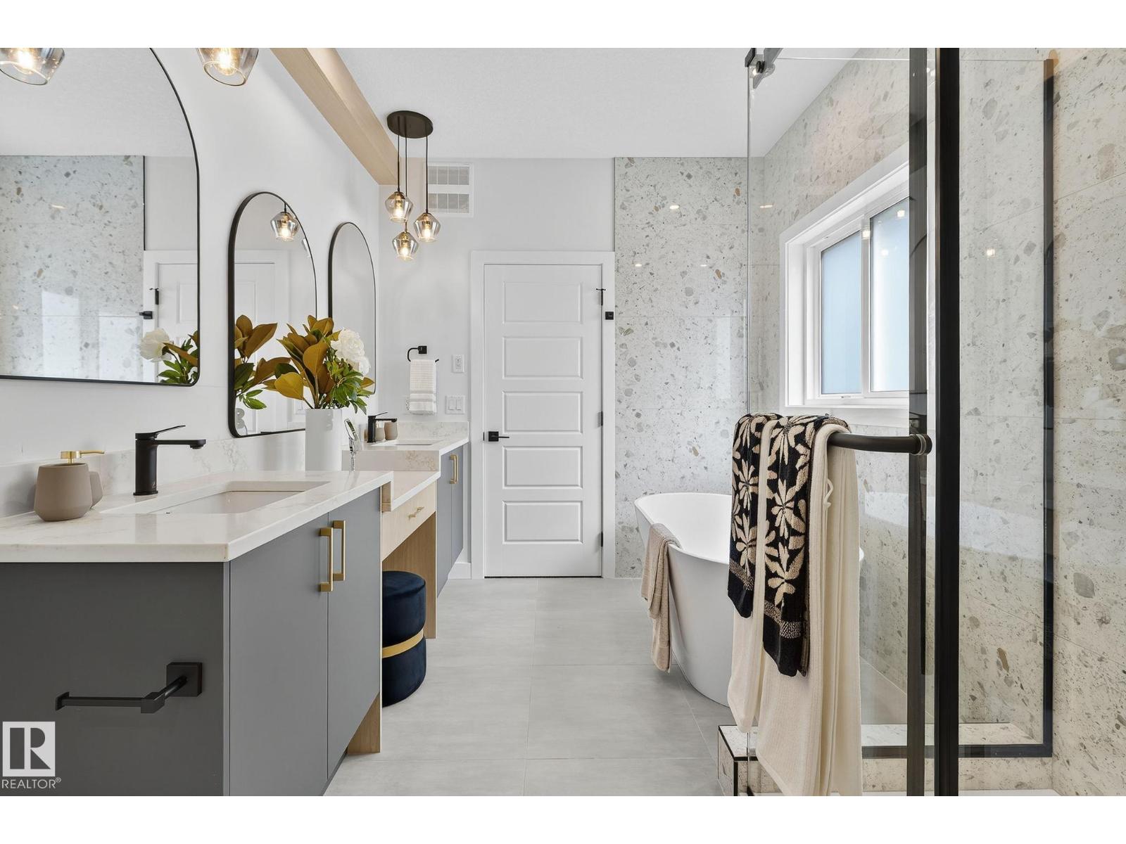 341 roberts WD, Leduc