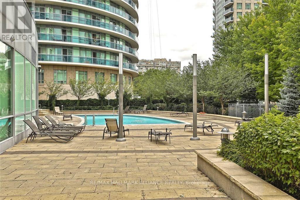 Photo 10 of 1101 80 Absolute Avenue, Mississauga ON