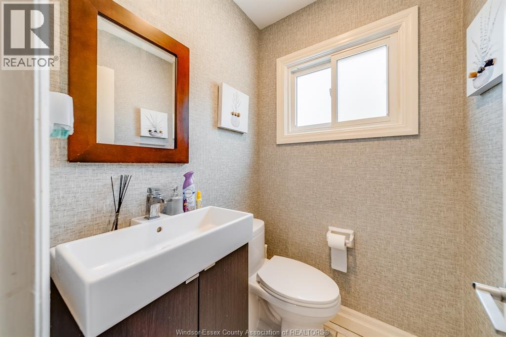 Photo 19 of 3536 Wolfe Court, Windsor ON