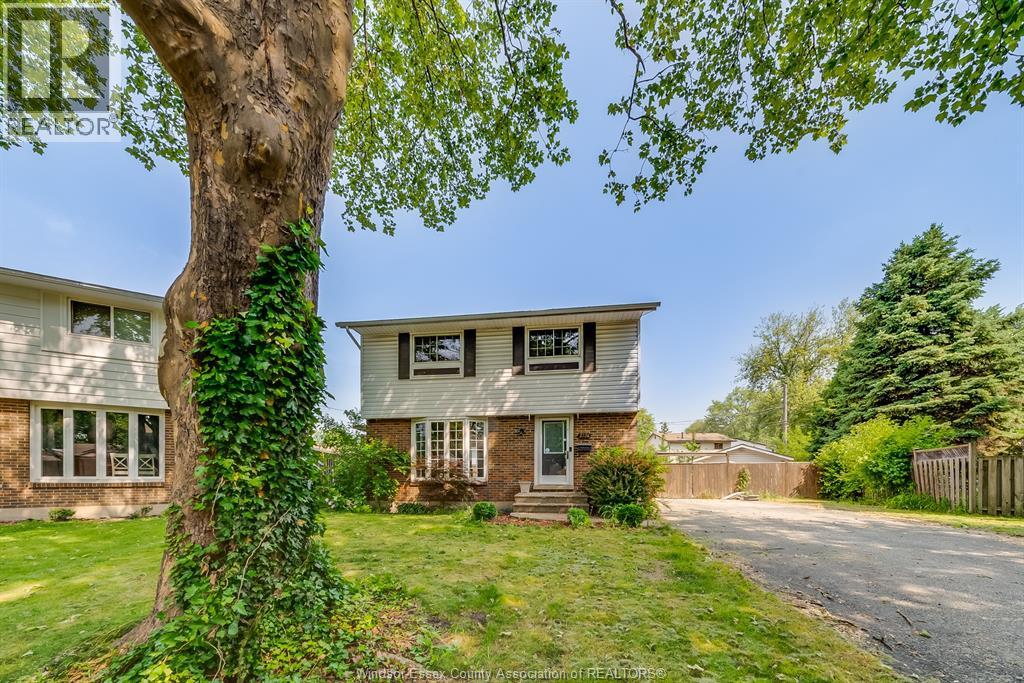 Photo 22 of 3536 Wolfe Court, Windsor ON