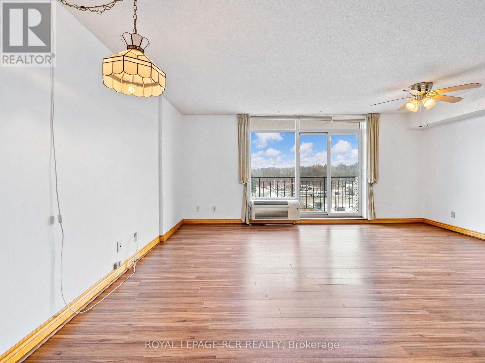 Photo 26 of 58 16 Fourth Street, Orangeville ON