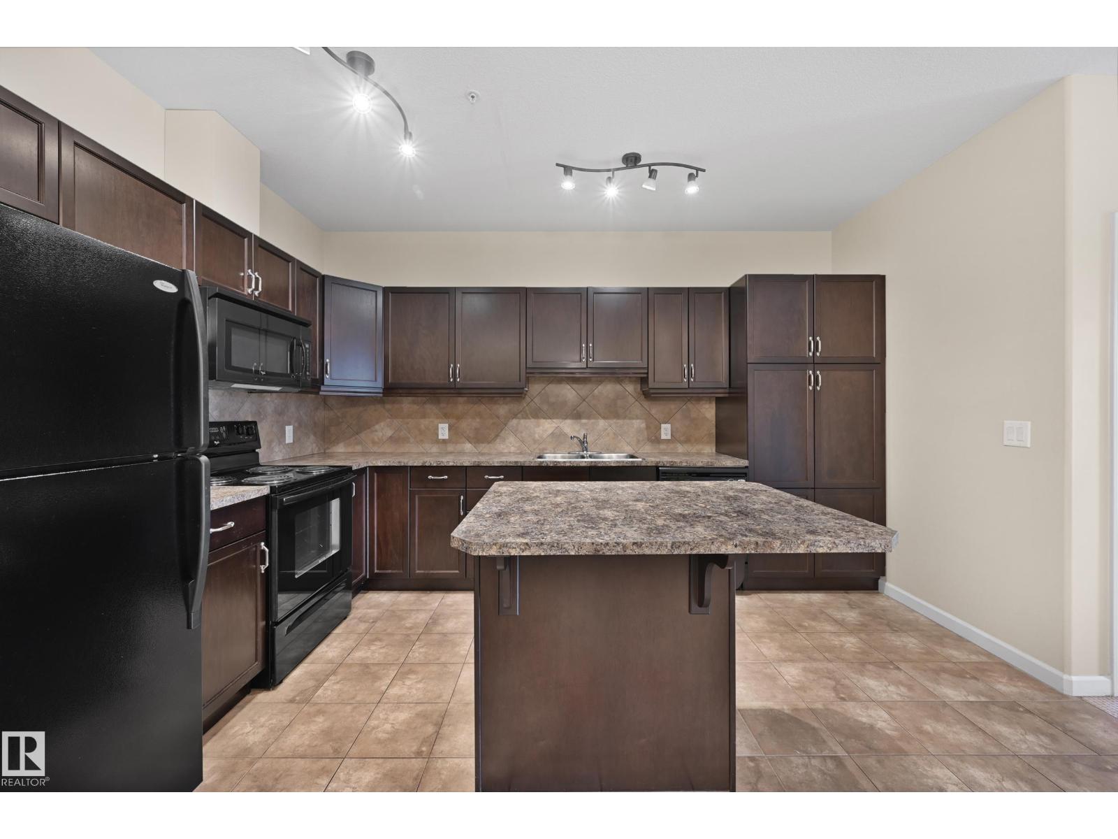 Photo 31 of 216 6083 Maynard Wy Nw, Edmonton AB