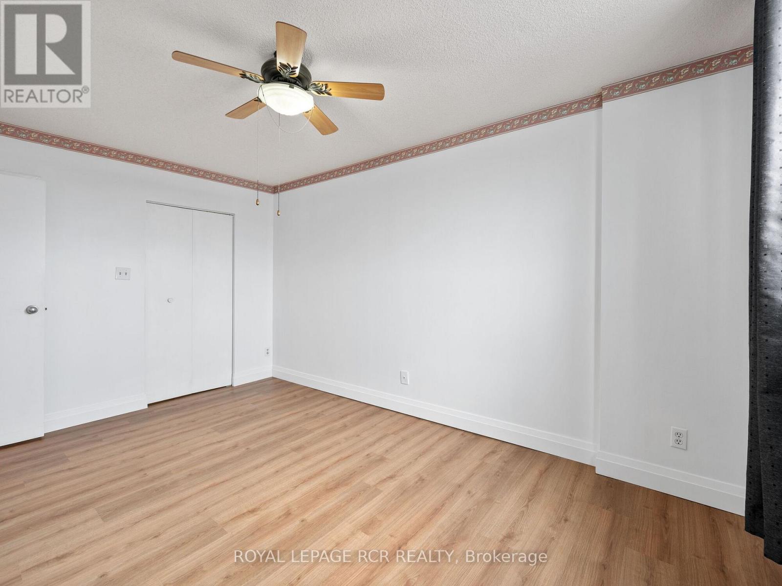 Photo 12 of 58 16 Fourth Street, Orangeville ON