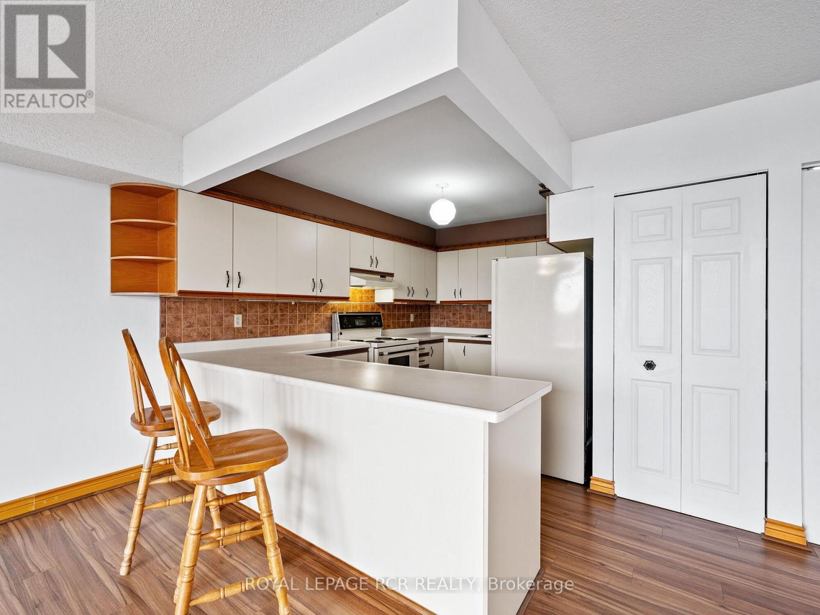 Photo 17 of 58 16 Fourth Street, Orangeville ON