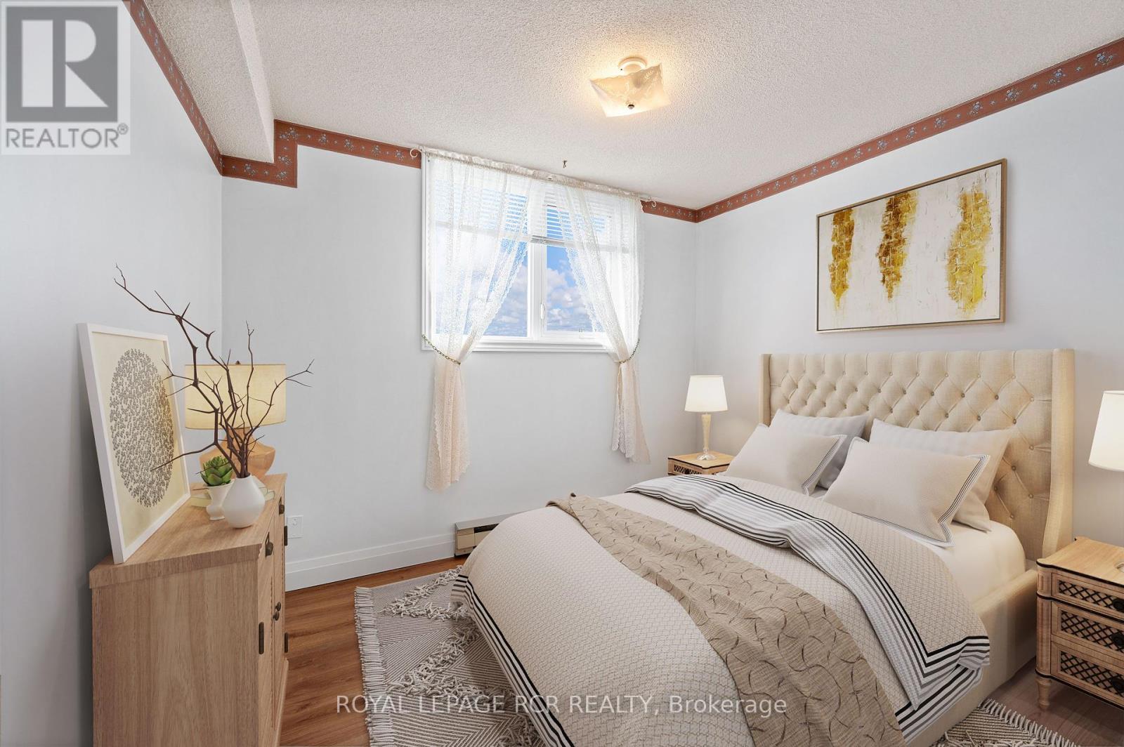 Photo 16 of 58 16 Fourth Street, Orangeville ON