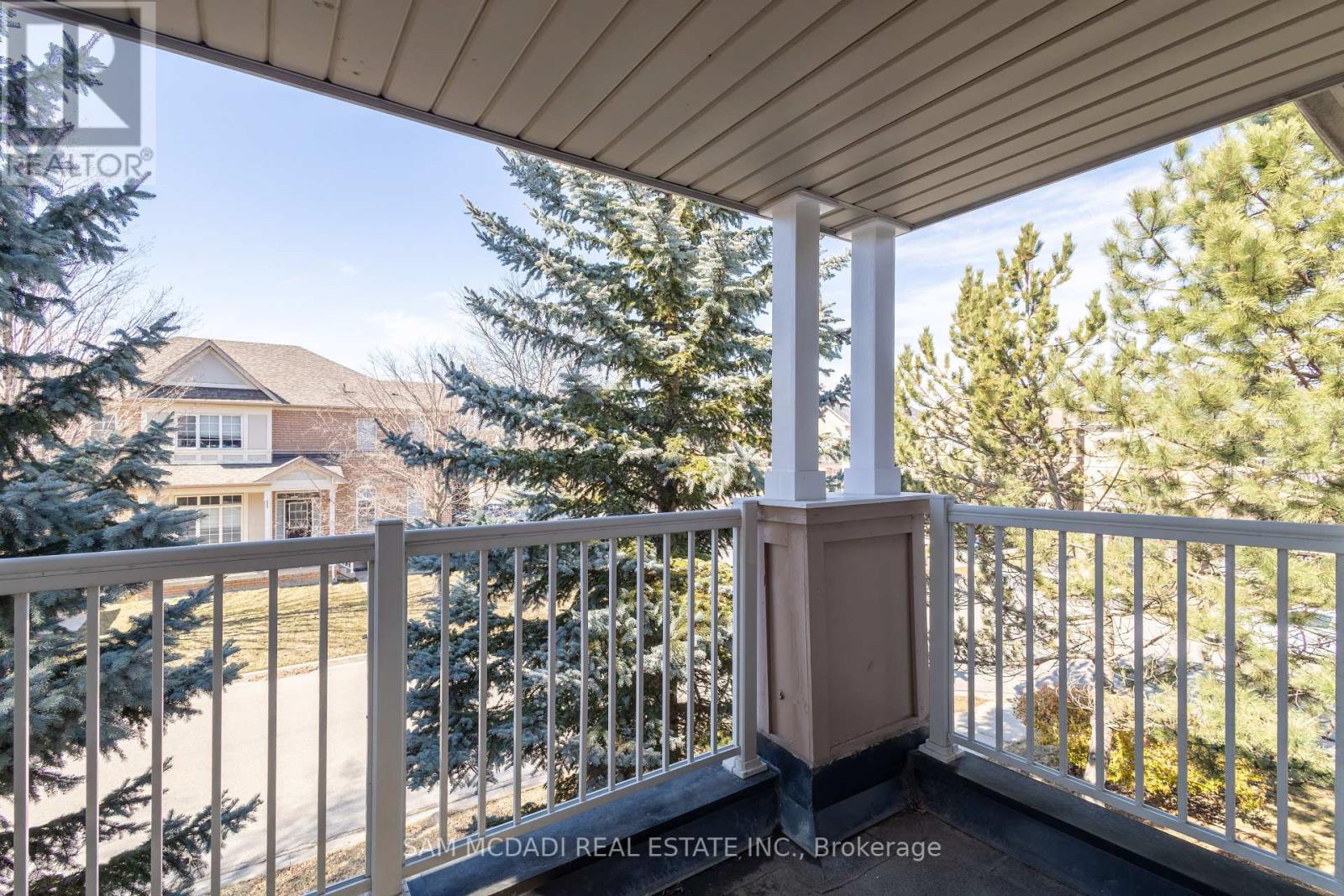 Photo 38 of 5494 Farmcote Drive, Mississauga ON