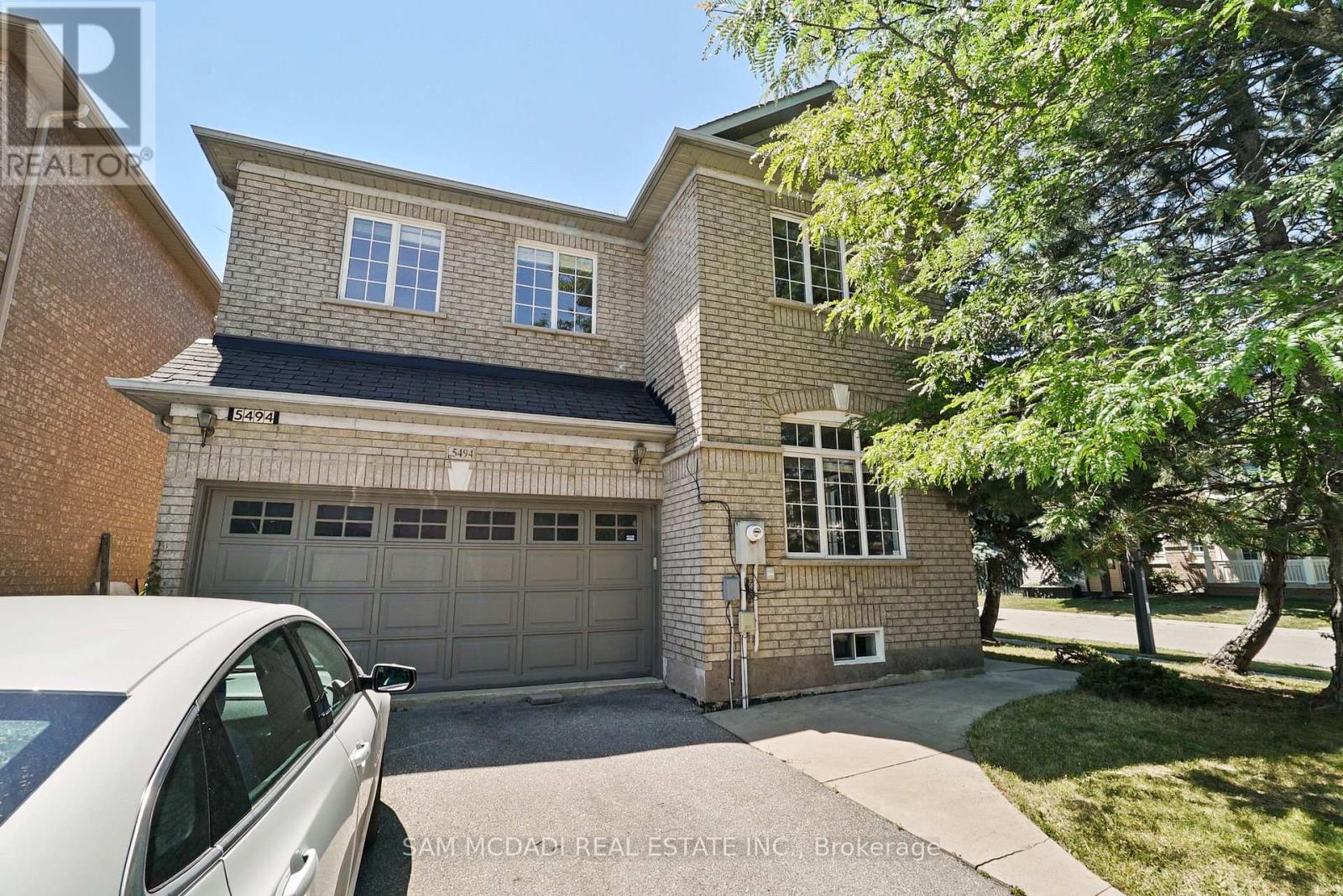 Photo 35 of 5494 Farmcote Drive, Mississauga ON