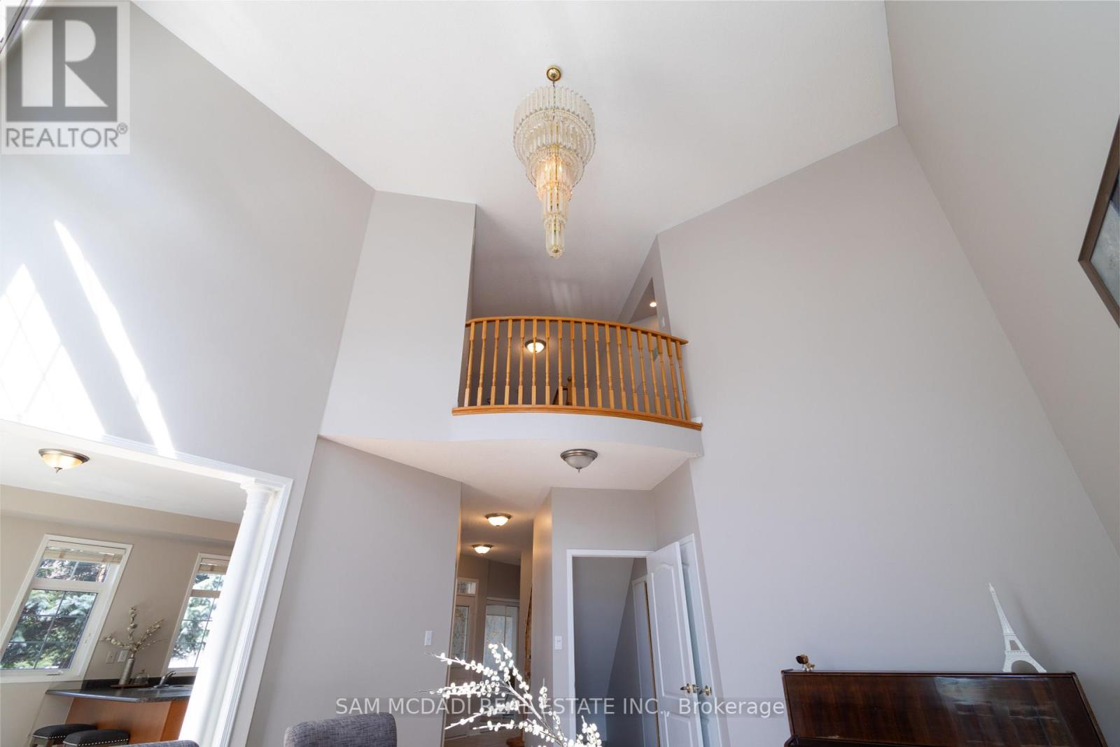 Photo 25 of 5494 Farmcote Drive, Mississauga ON