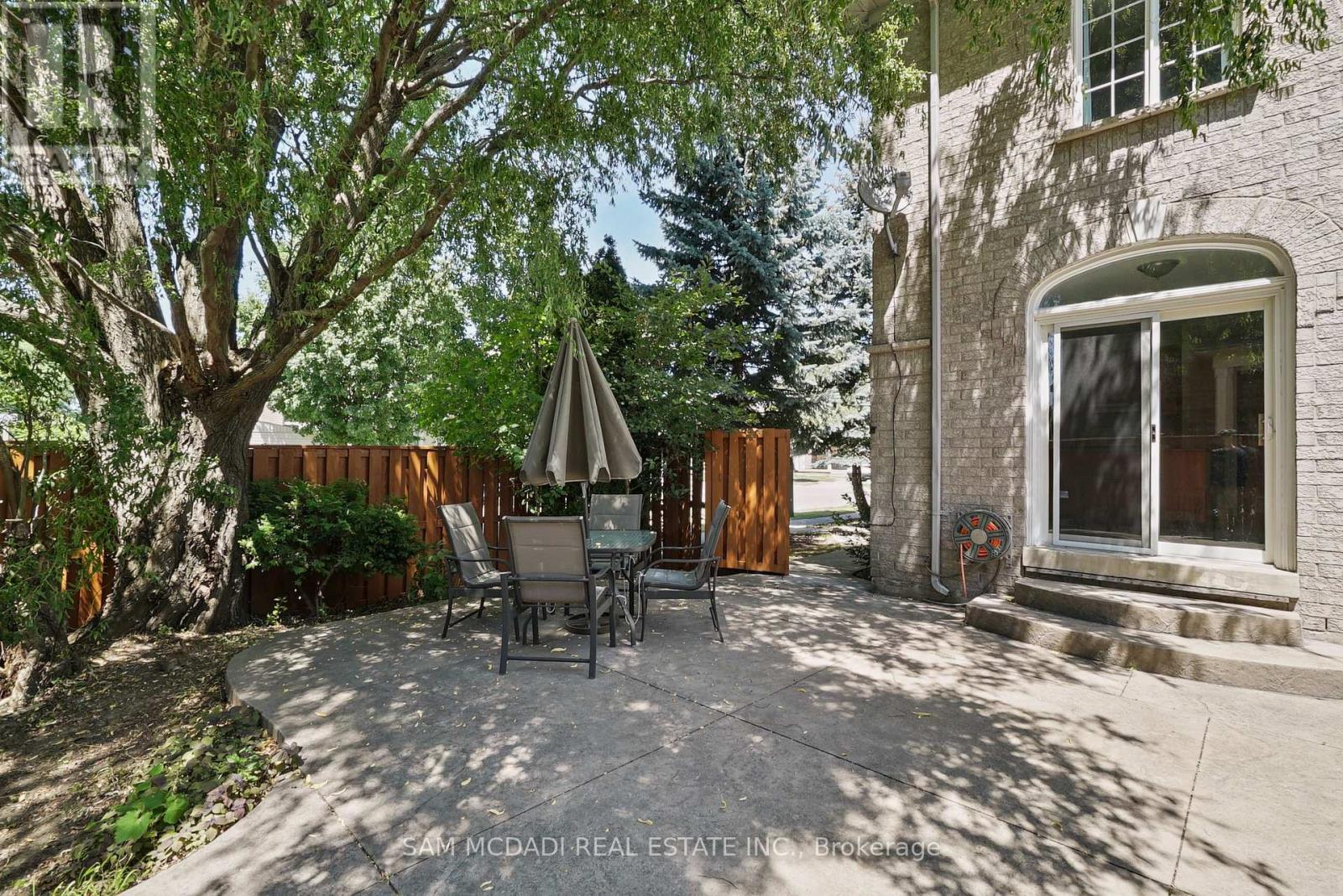 Photo 30 of 5494 Farmcote Drive, Mississauga ON