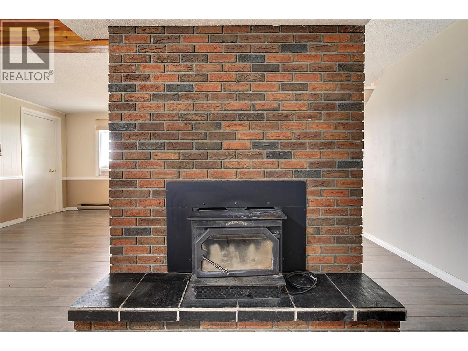  1270 Toovey Road, Kelowna