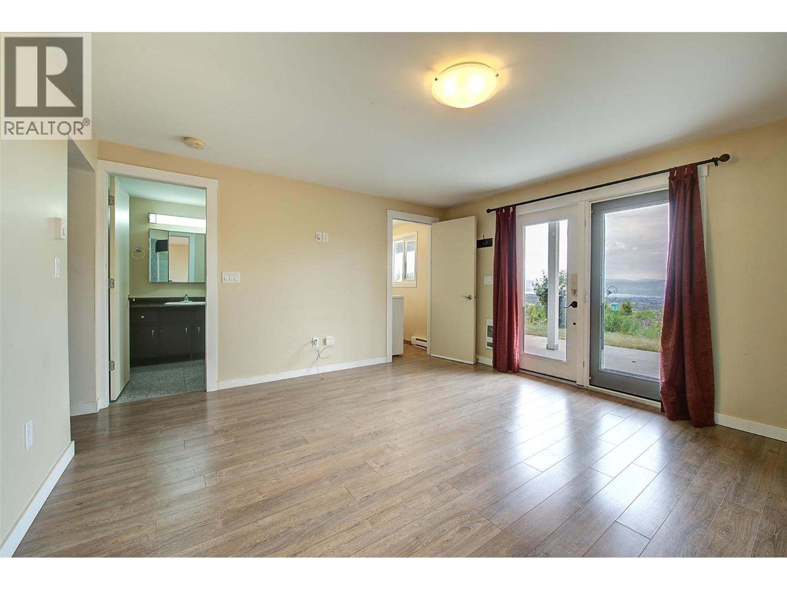  1270 Toovey Road, Kelowna