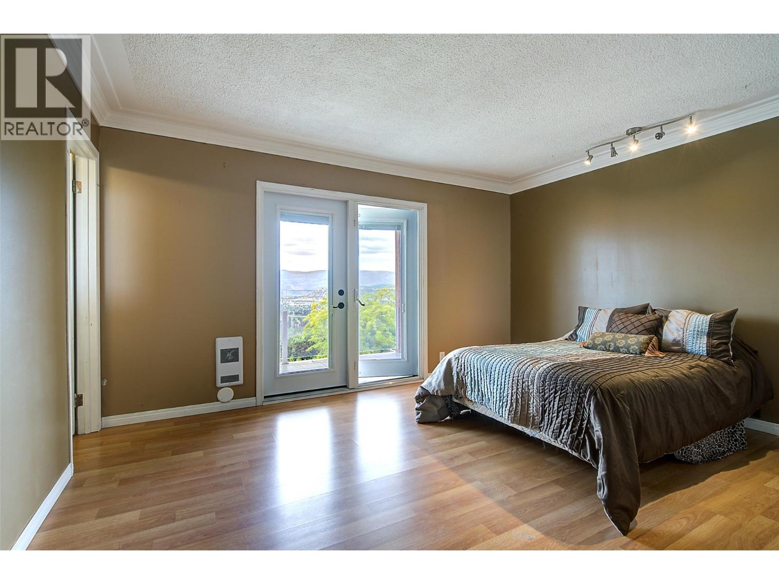  1270 Toovey Road, Kelowna