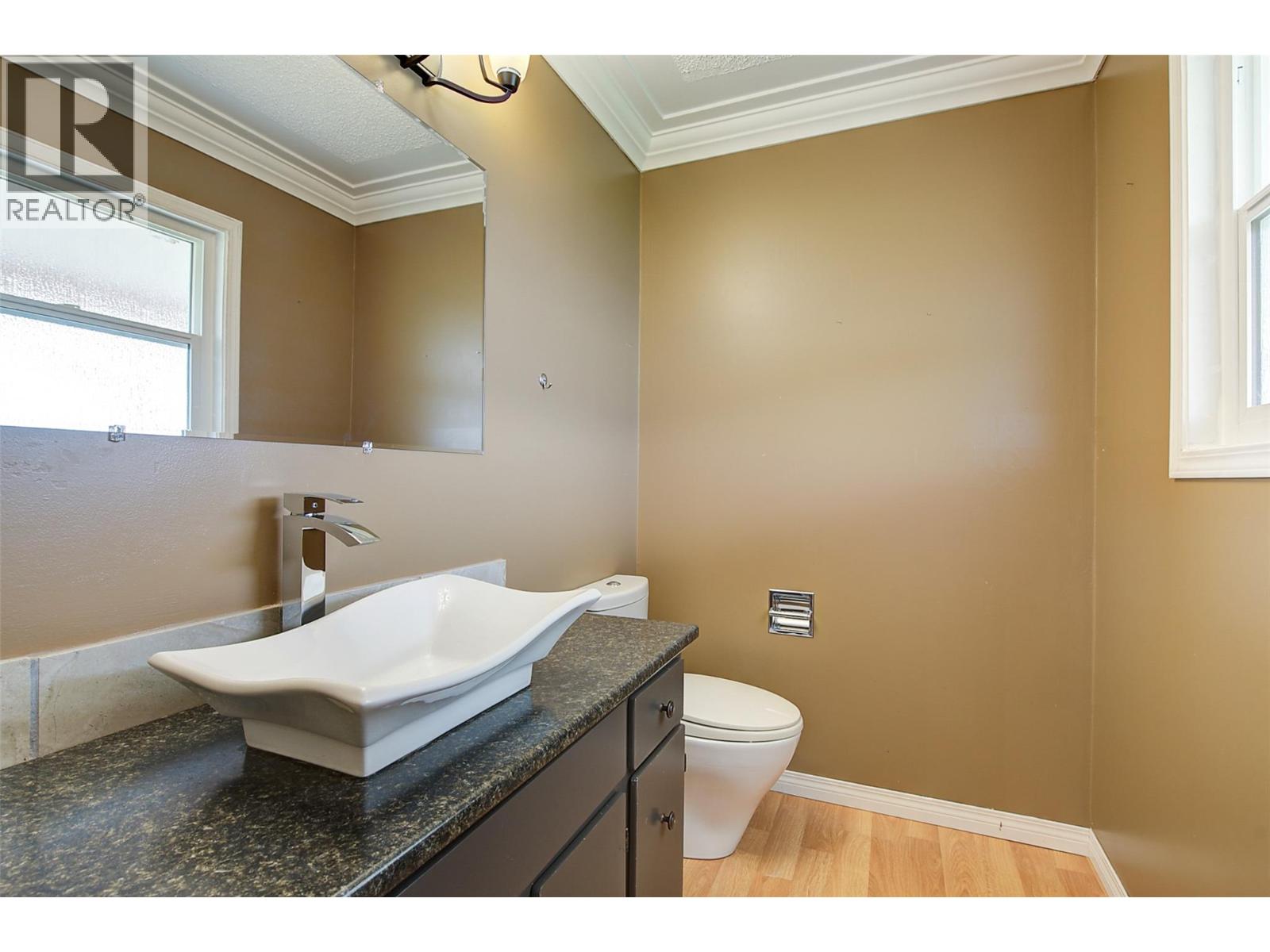  1270 Toovey Road, Kelowna