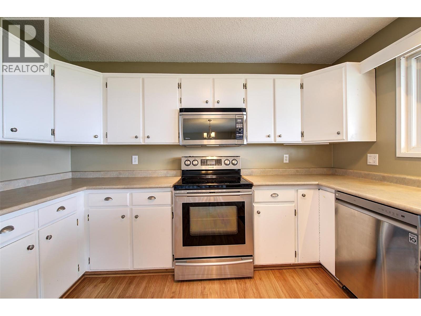  1270 Toovey Road, Kelowna