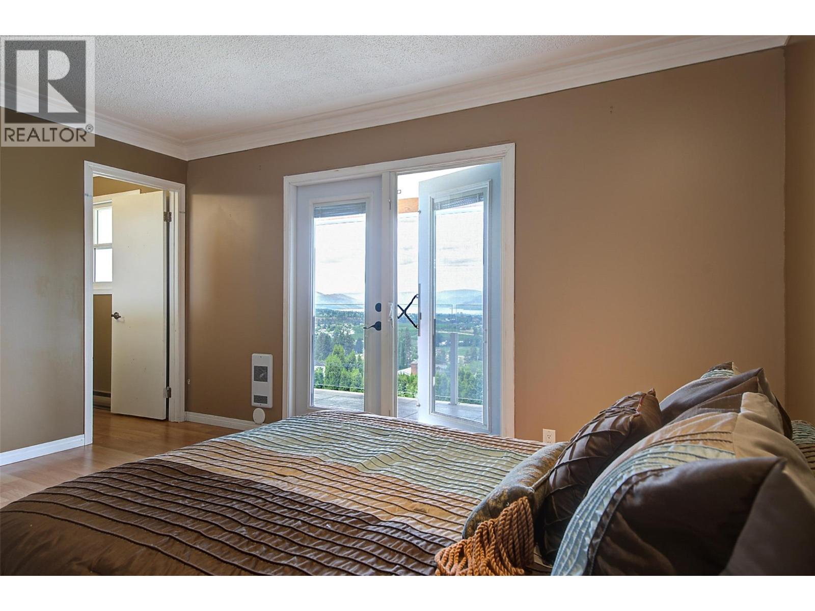  1270 Toovey Road, Kelowna