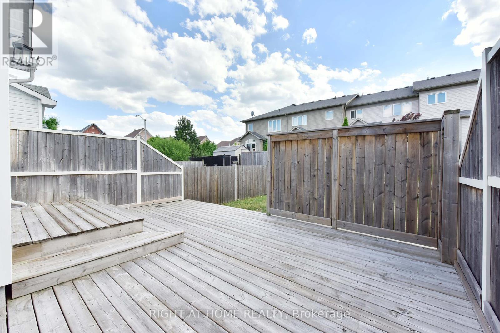 Photo 7 of 226 Hunterbrook Street, Ottawa ON