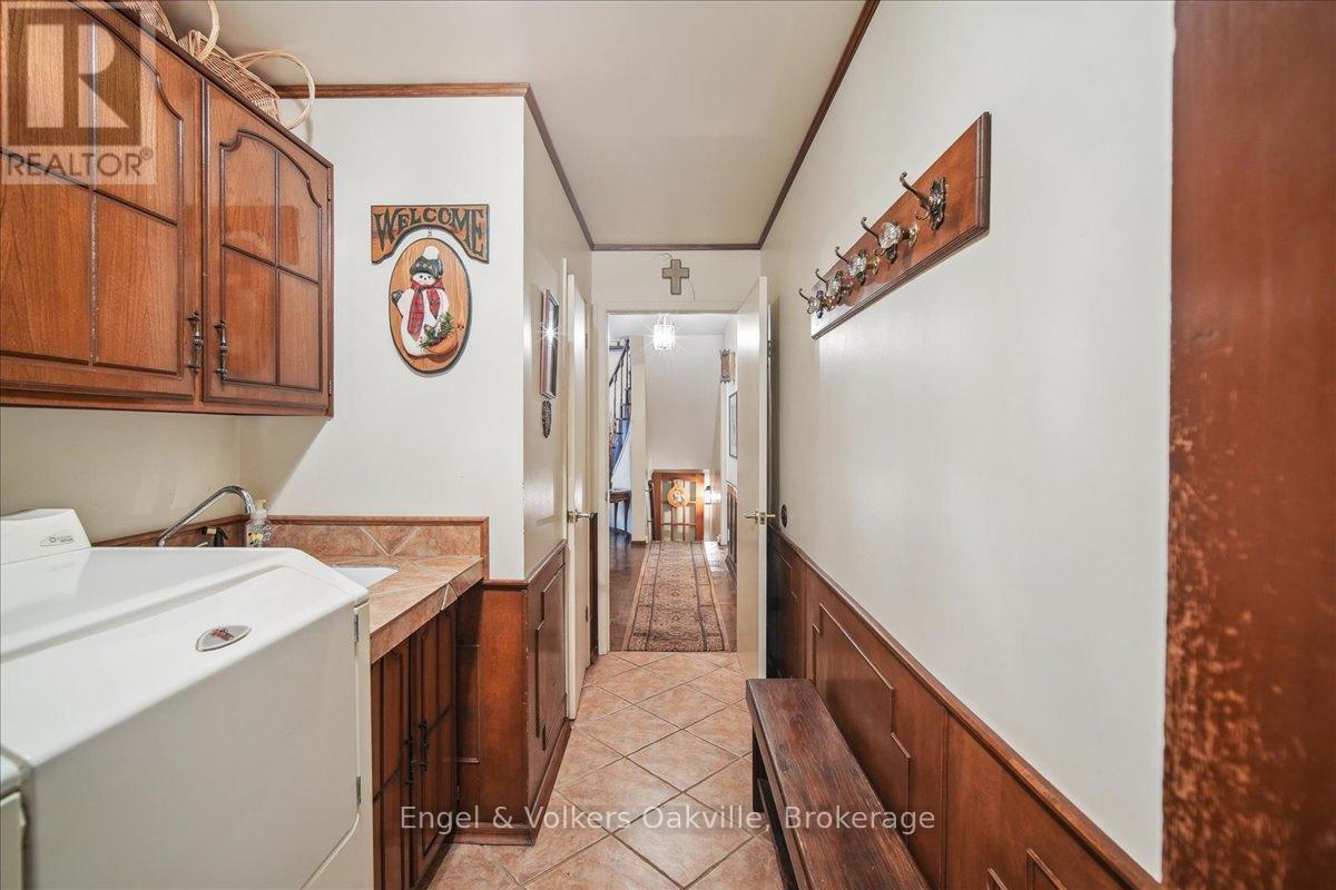 Photo 2 of 250 Gatestone Avenue, Oakville ON