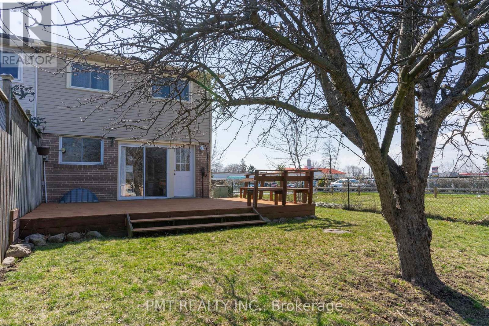 Photo 1 of 728 Krosno Boulevard, Pickering ON