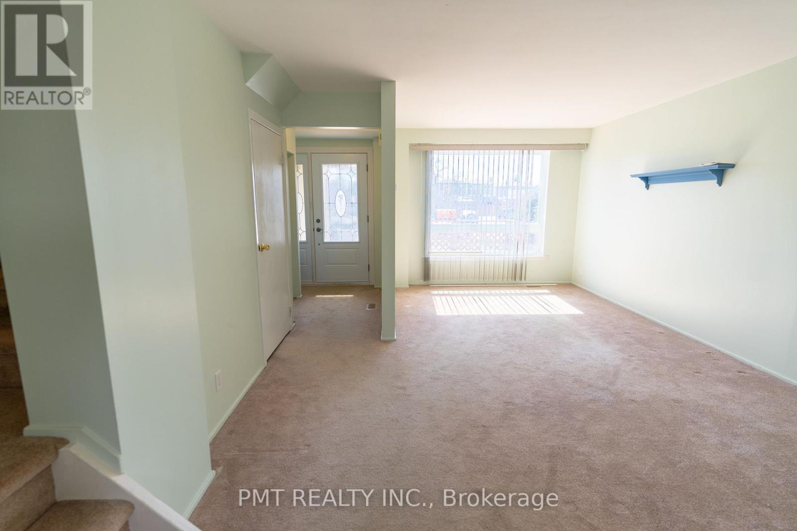 Photo 20 of 728 Krosno Boulevard, Pickering ON