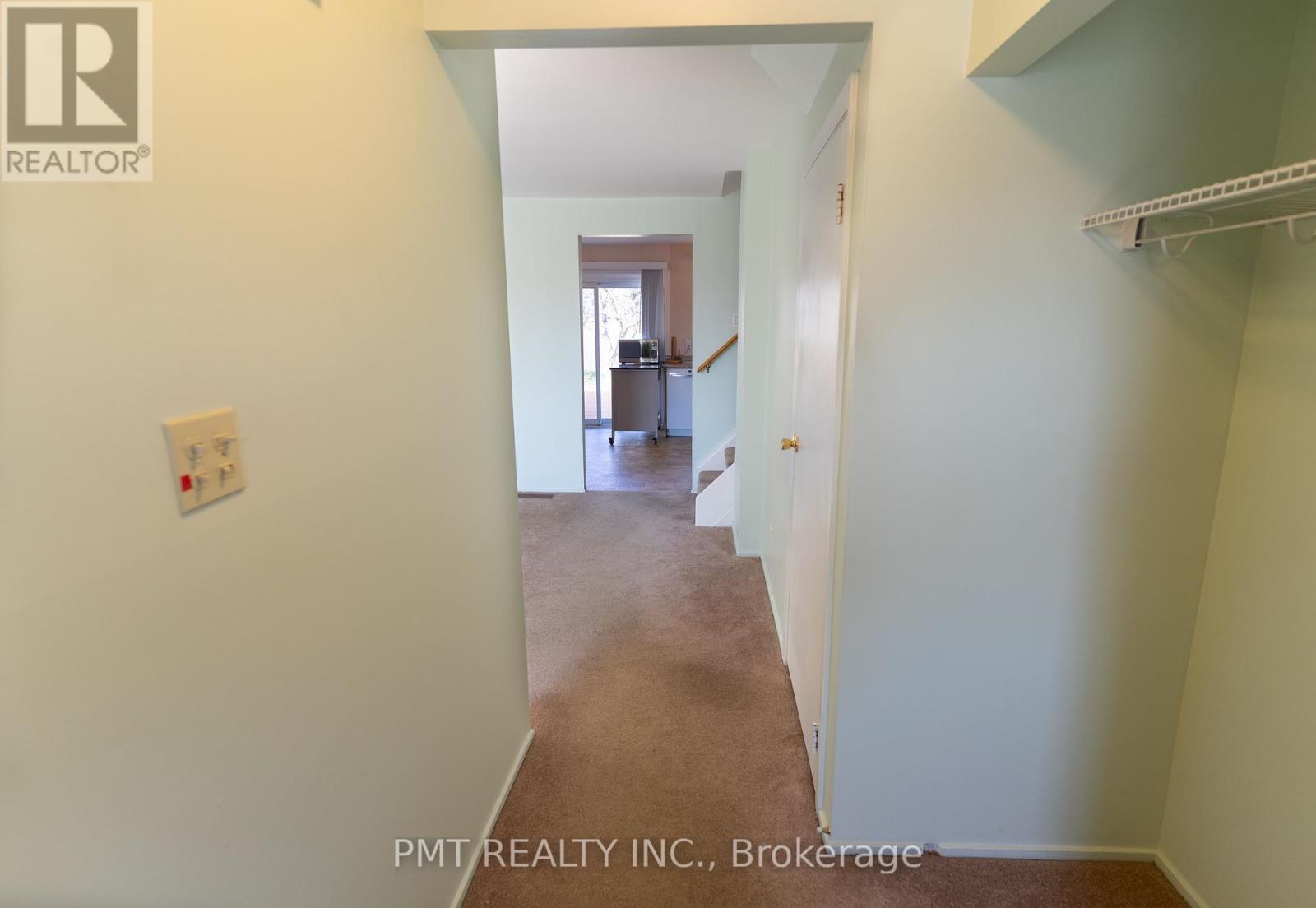 Photo 2 of 728 Krosno Boulevard, Pickering ON