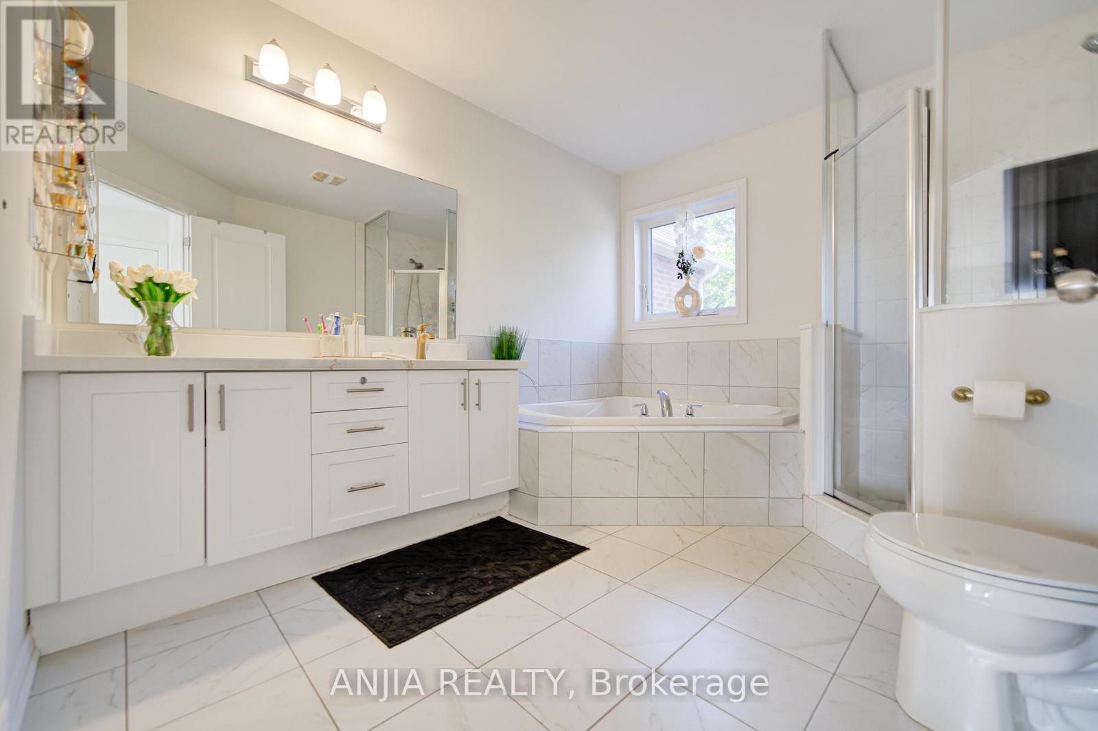 Photo 36 of 2036 Kurelo Drive, Oshawa ON