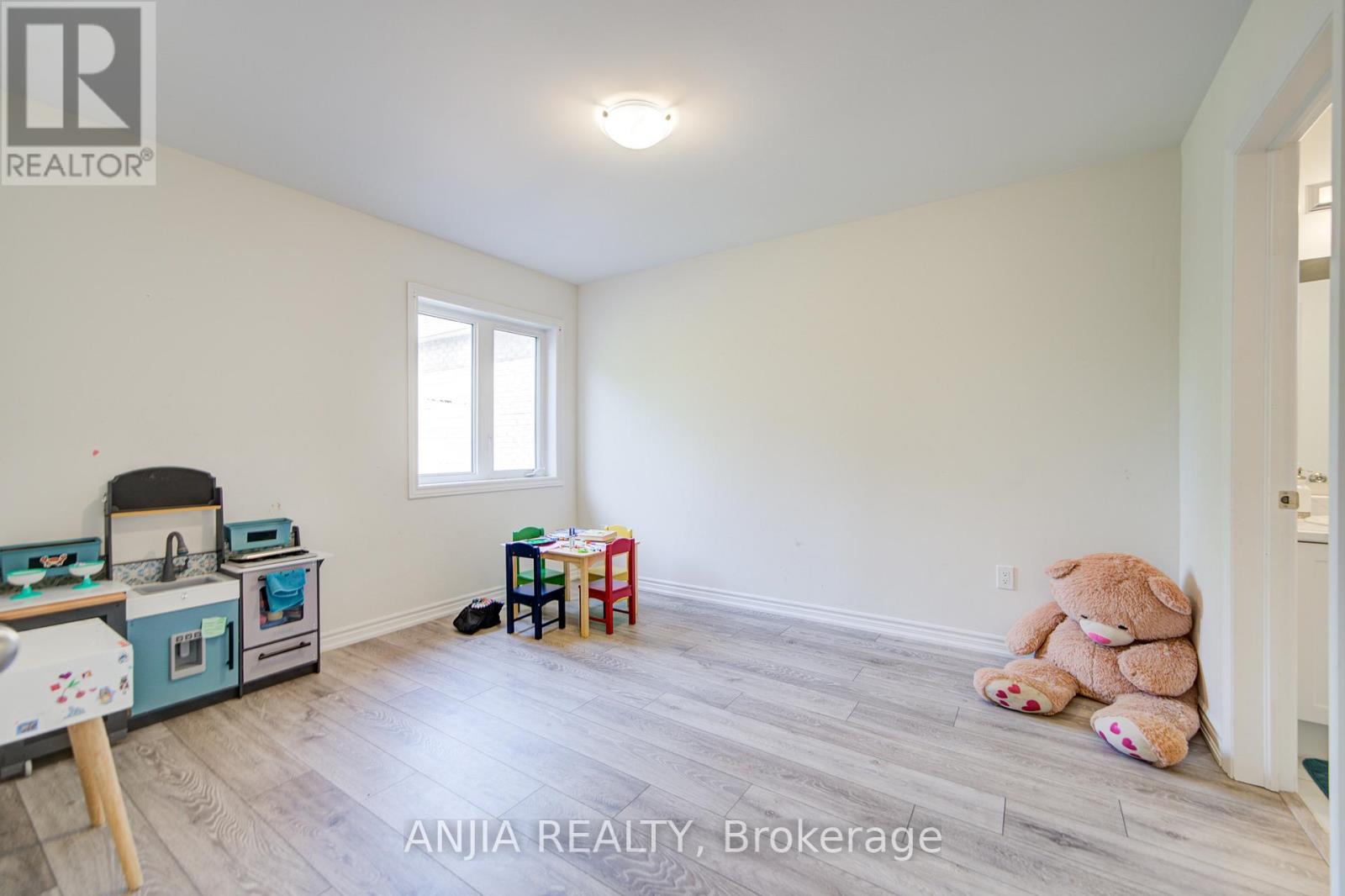 Photo 21 of 2036 Kurelo Drive, Oshawa ON