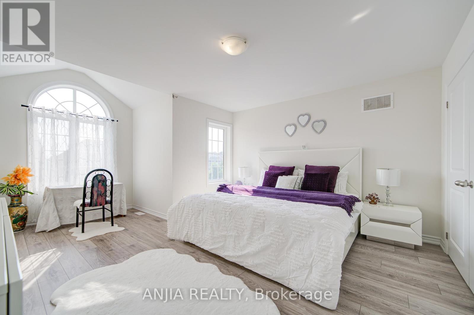 Photo 28 of 2036 Kurelo Drive, Oshawa ON