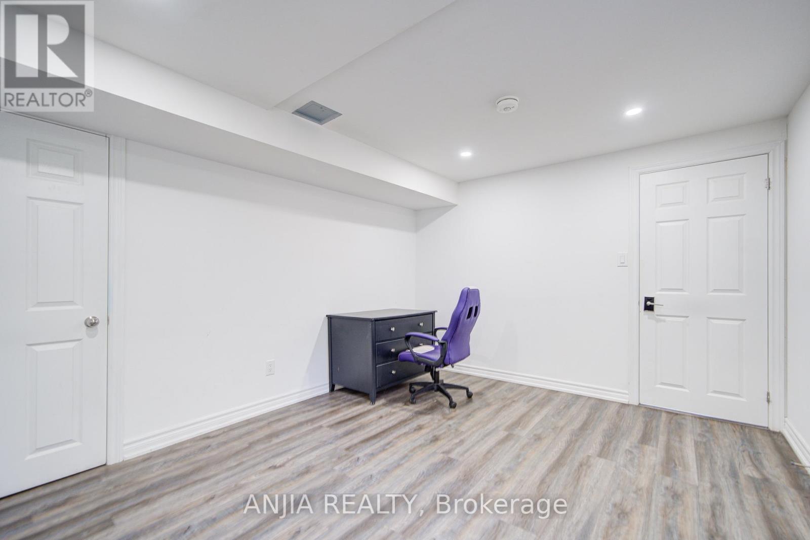 Photo 8 of 2036 Kurelo Drive, Oshawa ON