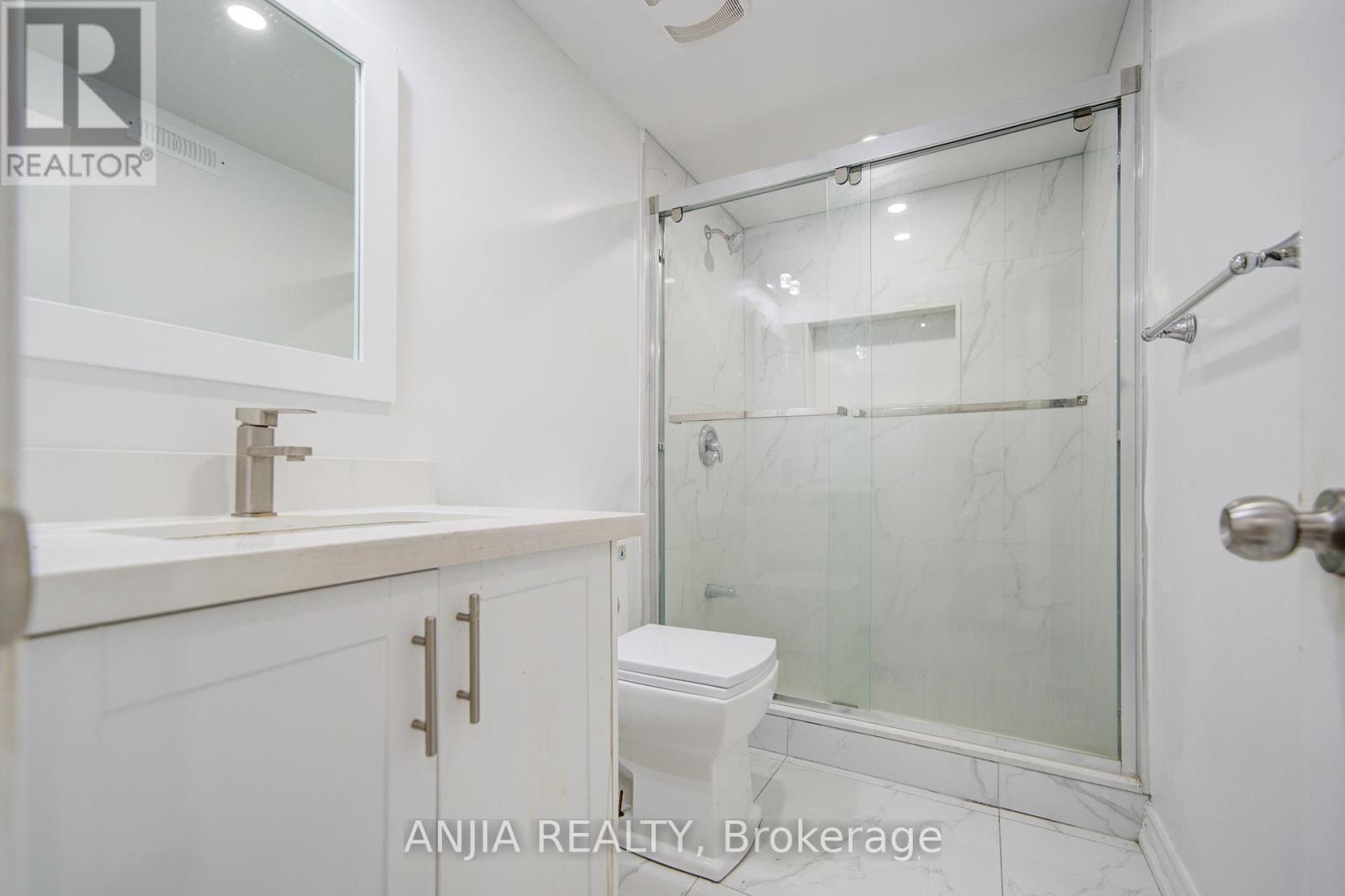 Photo 9 of 2036 Kurelo Drive, Oshawa ON