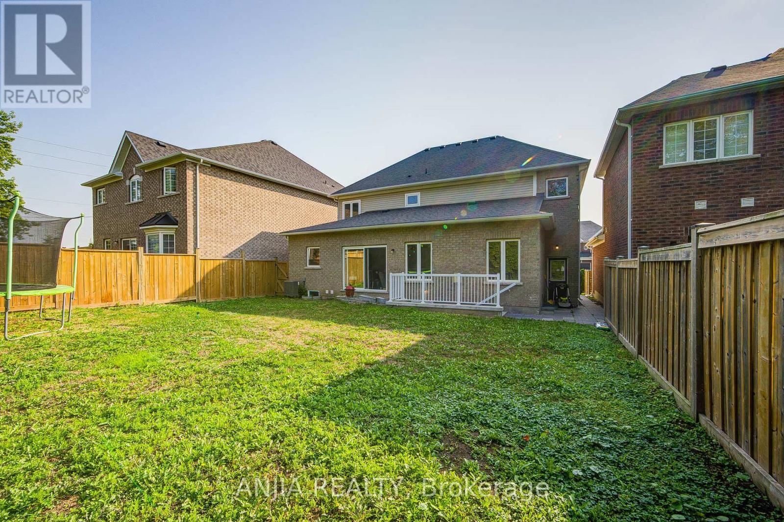 Photo 34 of 2036 Kurelo Drive, Oshawa ON