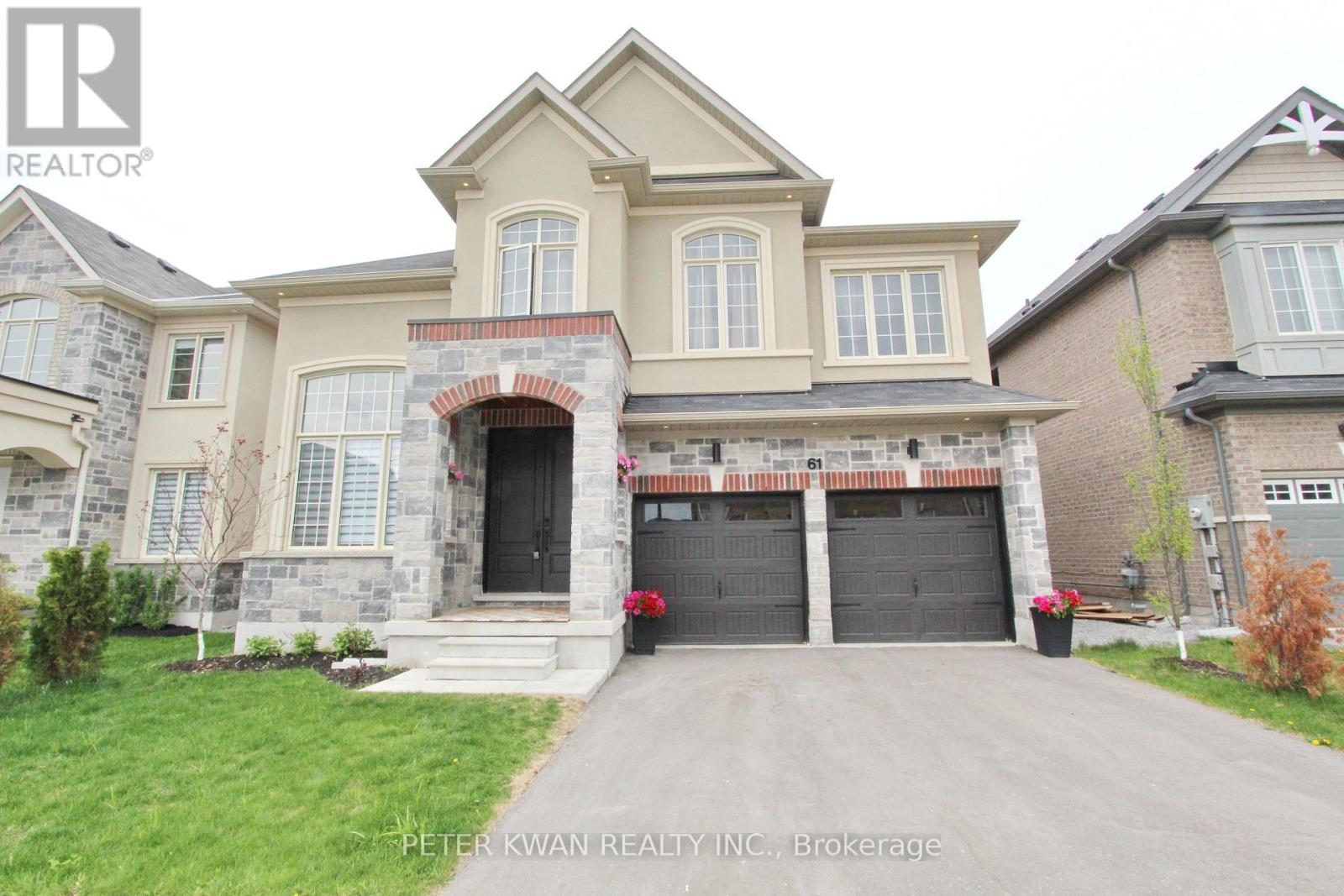 Photo 1 of 61 Strathgreen Lane, Georgina ON