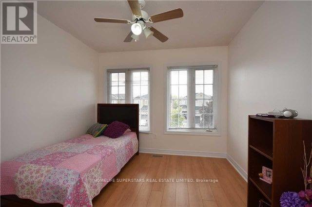 Photo 11 of 967 Ledbury Crescent, Mississauga ON