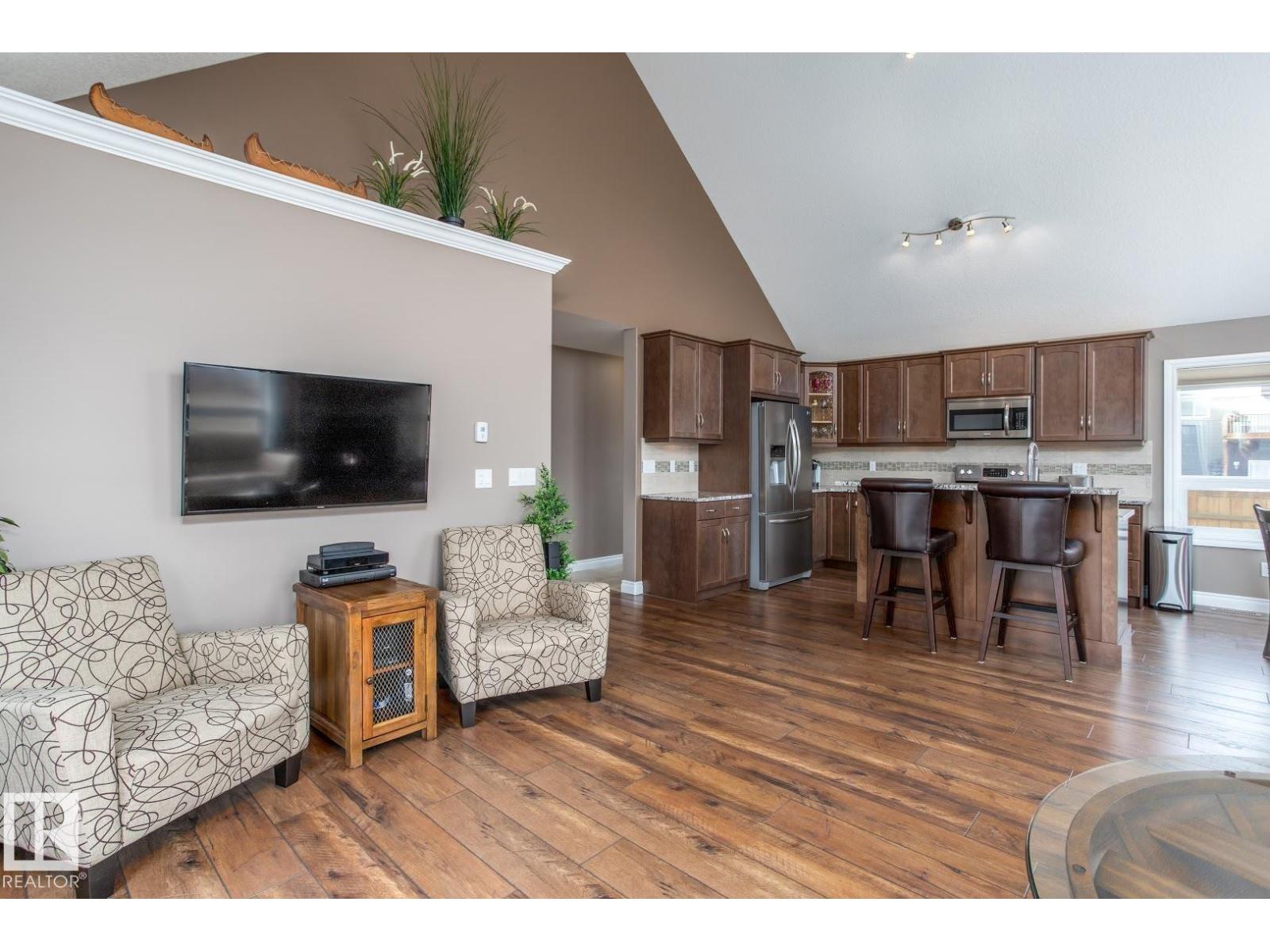 Photo 2 of 219 162 Peace River Ave, Rural Big Lakes Md AB