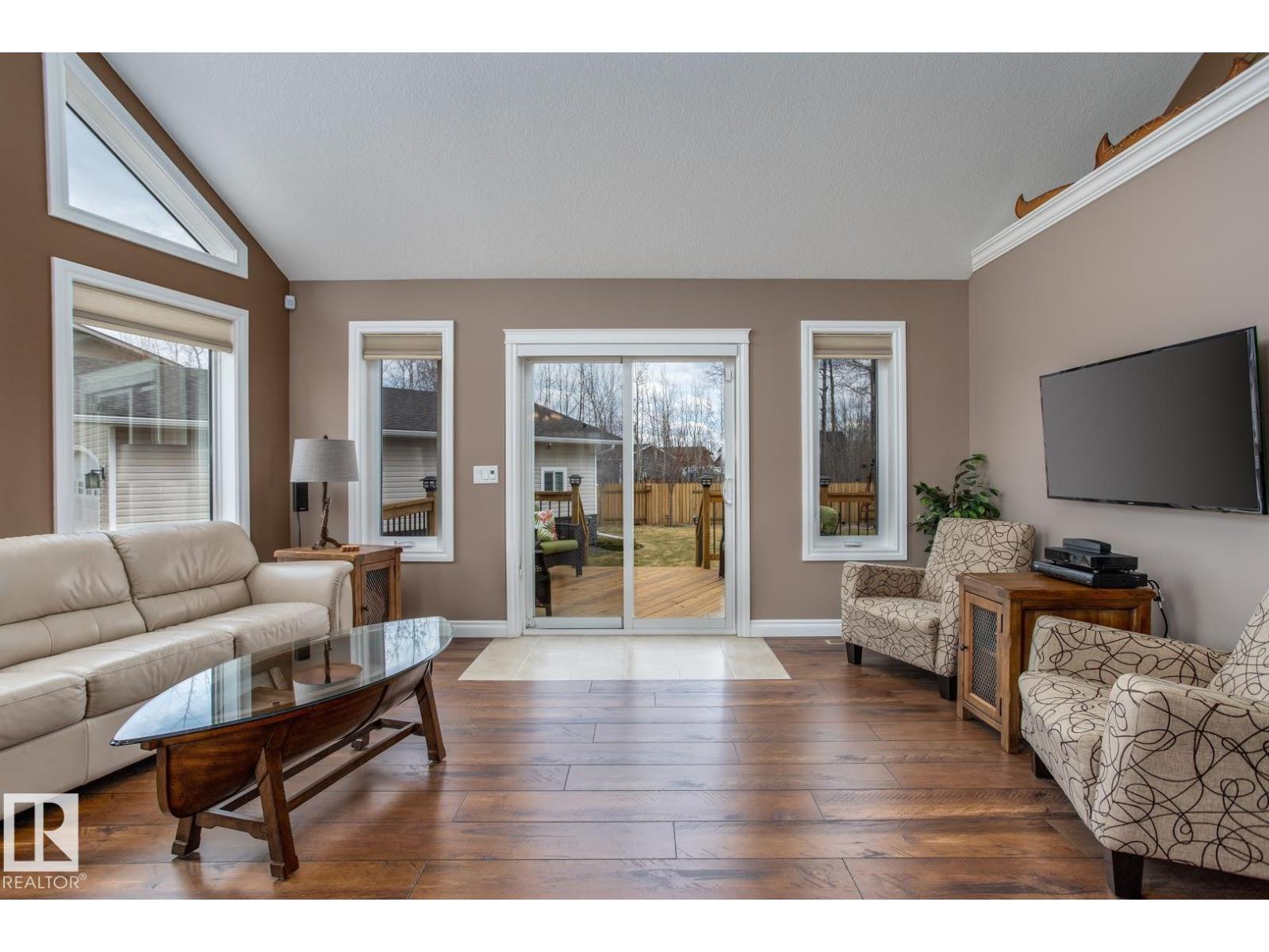 Photo 9 of 219 162 Peace River Ave, Rural Big Lakes Md AB