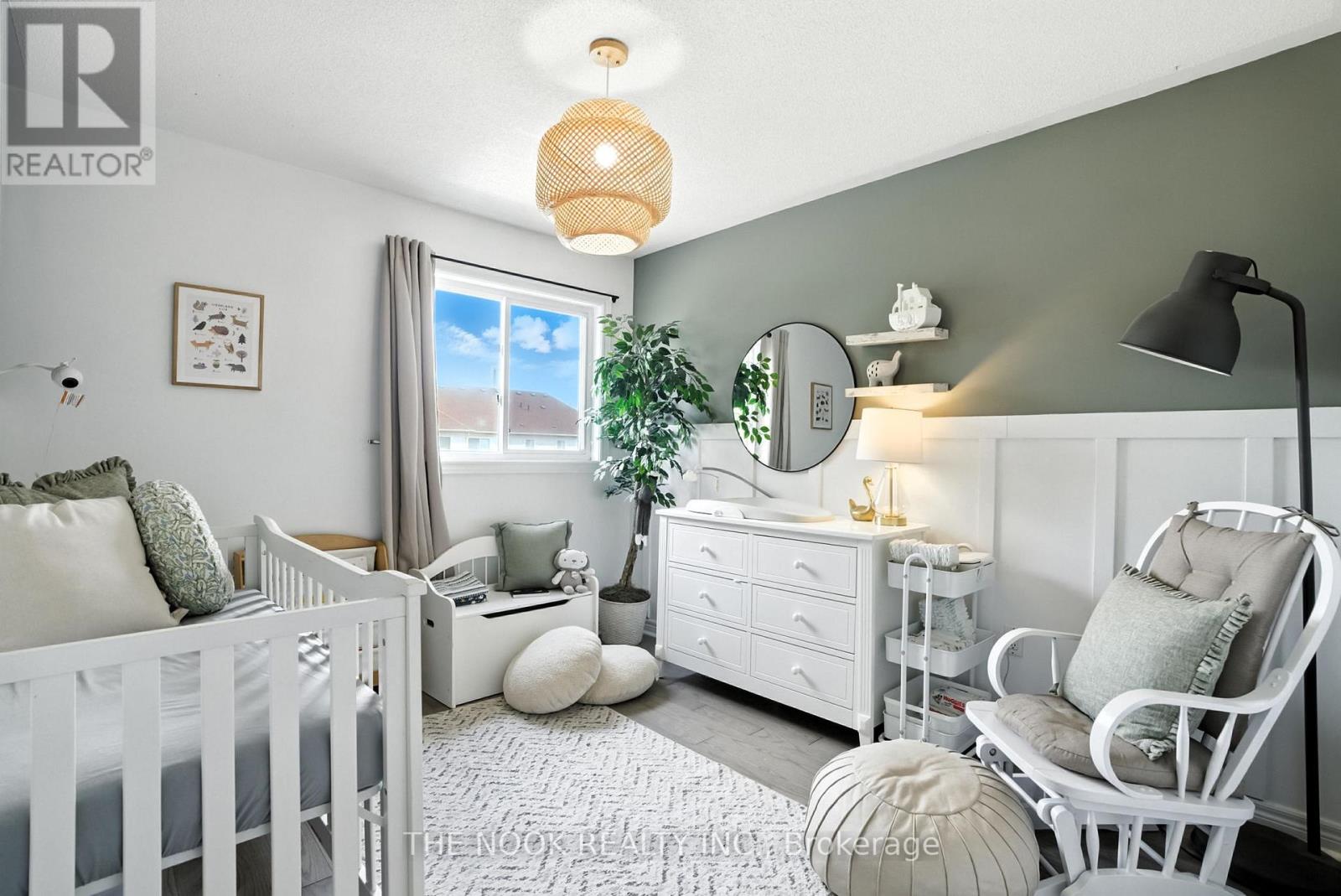 Photo 20 of 44 Staples Avenue, Clarington ON