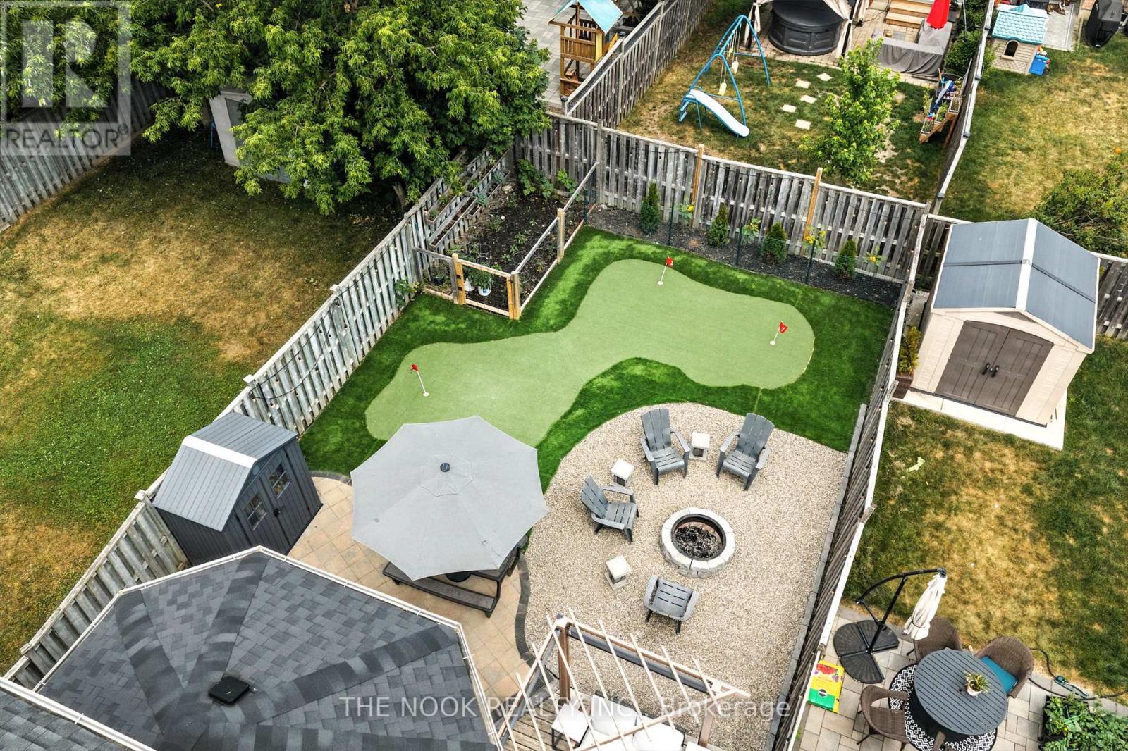 Photo 3 of 44 Staples Avenue, Clarington ON